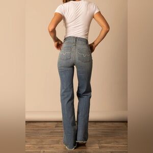 KIMES JEANS: OLIVIA LIGHT WASH 8/32
